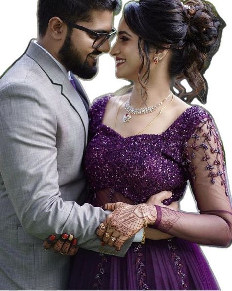 Reception Outfits Couple, Marriage Gowns Indian, Couple Dress For Reception Indian, Reception Bride And Groom Indian, Lehanga Couple Poses, Formal Dress Couple Photoshoot, Couple Reception Dress, Enggament Dress Couple, Reception Couple Dress Indian Latest