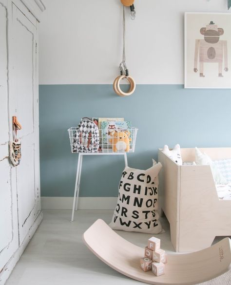 Mariëlle Wielheesen • Furnlovers (@furnlovers) • Instagram photos and videos Blue Kids Room, Half Painted Walls, Baby Wallpaper, Kids Room Inspiration, Girl Beds, Big Boy Room, Kids Interior, Baby's Room, Kids Room Design