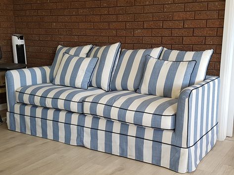 Striped Couch, Striped Sofa, Sofa 3 Seater, White Couch, White Couches, Striped Room, Eclectic Home, Blue House, Front Room