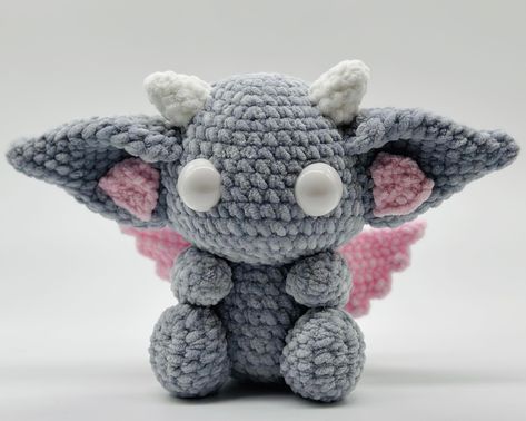 THIS IS A DIGITAL ITEM Skill Level:  Intermediate with knowledge of amigurumi and how to color change.   Material: Acrylic yarn or faux fur yarn if using acrylic you'll need a wired brush to achieve the fur look. (like a pet brush) Poly Fiber Fill Needle and Scissors Stitch marker  Parfait chunky/Honey Bunny Size G hook (4mm) 1-2 balls of main color, less than half for accent colors 30mm Eyes  Sweet Snuggles Lite Size H hook (5mm) 1 ball for main color, less than one for accent colors 35mm Eyes Confection Au Crochet, Bunny Crochet, Pet Brush, Crochet Design Pattern, Kawaii Crochet, Crochet Simple, Honey Bunny, Knitted Animals, Stitch Marker