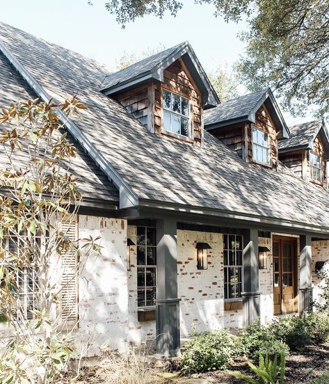 Read all about how we stayed in a HGTV Fixer Upper turned Airbnb: The German Schmear House German Smear Brick Exterior, German Smear Brick, Brick House Exterior Makeover, German Schmear, German Smear, German Houses, Fixer Upper House, European Cottage, Home Exterior Makeover