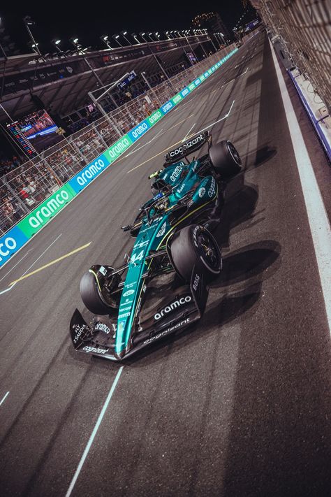 F1 Racing | Formula 1 #f1 #f1racing #formula1 #racing #track #racecars #racecar #racecardriver Grand Prix Posters, Lewis Hamilton Formula 1, Aston Martin Cars, F1 Wallpaper Hd, Formula Drift, Aston Martin Dbs, Formula E, Formula Racing, Mercedes Benz Cars