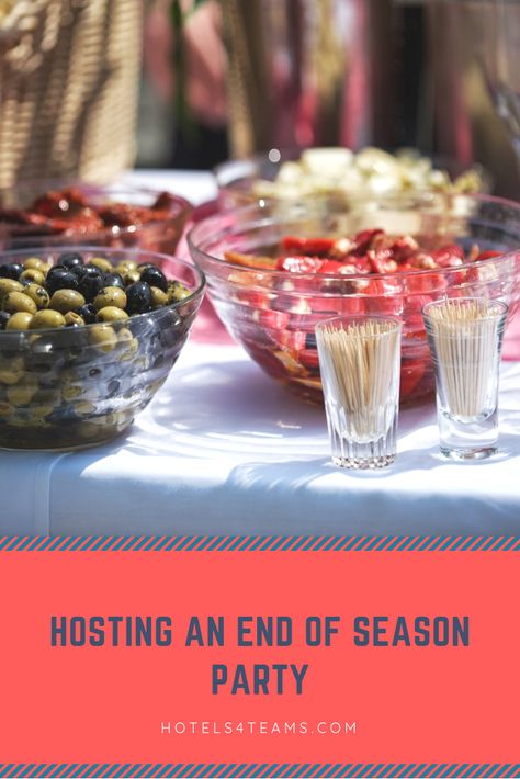 Hosting an end of season party for your team? Check out these tips! #party #hosting End Of Season Banquet Ideas, Baseball End Of Season Party, End Of Season Baseball Party, Sports Parent, End Of Year Party, Party Hosting, Cheer Party, Team Party, Party Organization