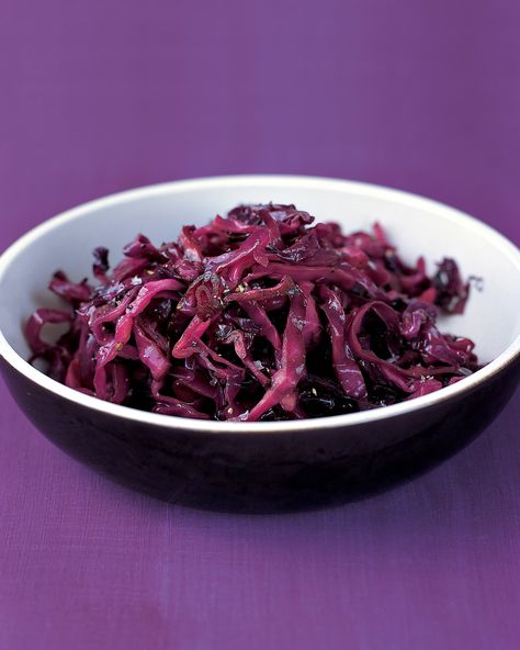 Spiced Red Cabbage, Radicchio Recipes, Sauteed Red Cabbage, Cooked Red Cabbage, Red Cabbage Recipe, Red Cabbage Recipes, Braised Red Cabbage, Braised Cabbage, Cabbage Recipe