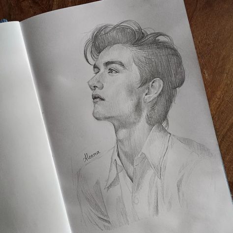 Louis Partridge Drawing Sketch, Louis Partridge Sketch, Louis Partridge Drawing, Partridge Drawing, Hogwarts Dr, Louis Partridge, Pencil Sketches, Nature Art Painting, Sirius Black