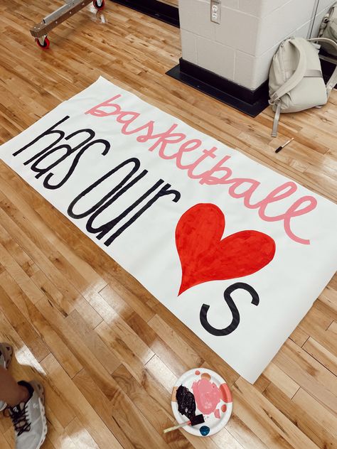 Cute Basketball Posters Ideas, Basketball Pep Rally Posters, Cheer Posters Ideas Signs Football, Basketball Cheer Signs, Basketball Run Through Signs, Basketball Spirit Signs, Basketball Posters High School, Basketball Student Section, Pep Rally Posters