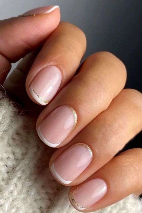 Trendy Short Nail Designs 2023, French Tip Gel Nails Short, White Nails With Gold, Full Cover Nail Tips, Subtle Nails, Nagel Tips, Manicure Diy, Nail Type, Flower Nail Designs