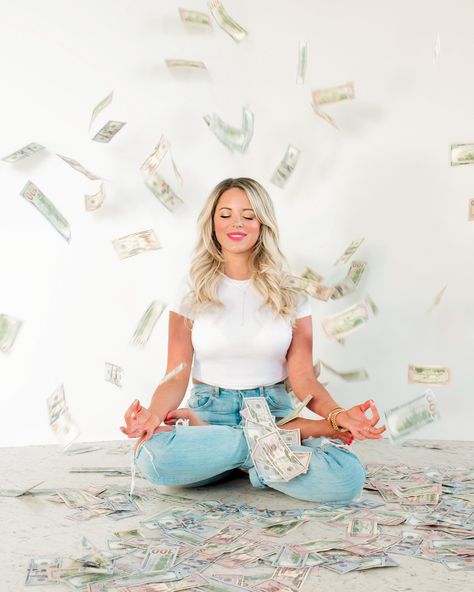 Rich as F*ck: The Money Book by Amanda Frances Amanda Frances, Book Launch Party, Vision Board Images, Women Money, Business Woman Successful, Wealthy Women, Vision Board Pictures, Spiritual Business, Money Book