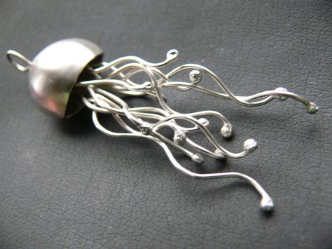 Wire Jellyfish, Jellyfish Jewelry, Jellyfish Pendant, Wire Wrapped Stone Jewelry, Spoon Art, Wire Jewelry Making, Nautical Jewelry, Wire Wrapping Stones, Metal Clay