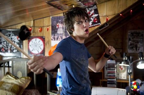 Princesa Emo, Wimpy Kid Movie, Rodrick Rules, Rodrick Heffley, Devon Bostick, Diary Of A Wimpy, Diary Of A Wimpy Kid, Ju Jitsu, Pookie Wookie