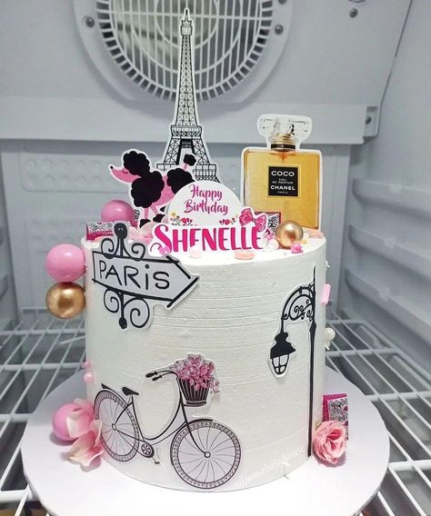 Happy Birthday Paris, Bolo Paris, Paris Themed Cakes, Paris Cake, Cake Paris, Paris Cakes, Black Fondant, Paris Themed, Cartoon Cake