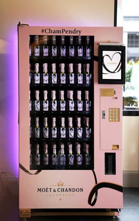 Vending Machine Design, Cocktail Station, Vending Machine Business, Vintage Sink, Moët Chandon, Moet Chandon Champagne, Whiskey Brands, Creative Cocktail, Vending Machines