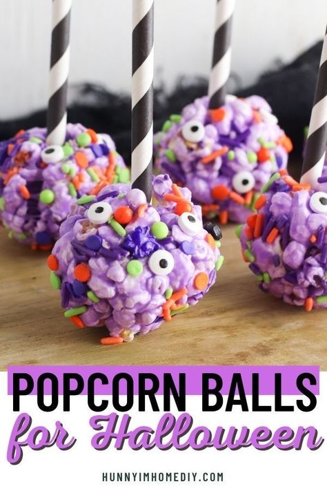 This simple Halloween popcorn balls recipe are the best Halloween popcorn treats for kids! Halloween treats for kids to make. Halloween treat ideas for parties. No bake Halloween treats desserts. Easy simple Halloween treats. Halloween snack ideas for kids. Simple Halloween snacks ideas for kids school. Halloween party food for kids treats. Simple Halloween party food for kids. Halloween recipe ideas for kids. Halloween at home ideas. Halloween Popcorn Balls Recipe, Popcorn Halloween, Halloween Popcorn Balls, Homemade Halloween Treats, Easy Halloween Party Food, Halloween Appetizers Easy, Halloween Snacks For Kids, Halloween School Treats, Halloween Popcorn