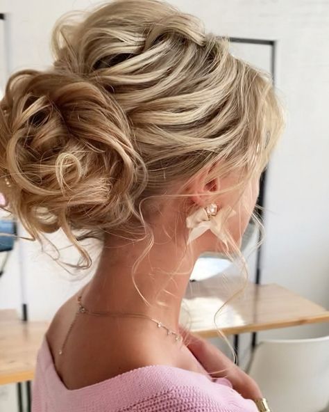 Blonde Hair Updo Messy, Wedding Veil Under Hair, Updo Bridal Hair With Veil, Medium Length Updo Bridesmaid, Blonde Updo Hairstyles, Messy Bun Updo Wedding, Wedding Guest Updos For Medium Hair, Messy Updo For Short Hair, Medium Hair 2023