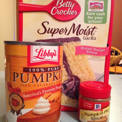 LIFE is better in PINK: The Best Pumpkin Cake You Will Ever Eat Cake Mix Pumpkin Cake Recipe, Pumpkin Cupcakes With Cake Mix Easy, Pumkin Cake, Easy Pumpkin Cake, Pumpkin Cake Mix, Pumpkin Cake Easy, Pumpkin Dump Cake Recipe, Dump Cake Pumpkin, Pumpkin Cake Recipes