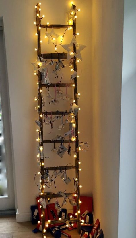 30+ DIY Christmas Ladders Ideas to Turn Your Home into a Winter Wonderland | HubPages Christmas Ladders Ideas, Old Ladder Decor, Christmas Prompts, Christmas Ladder, Old Wooden Ladders, Alternative Christmas Tree, Christmas Stocking Holders, Unique Christmas Trees, Christmas Swags