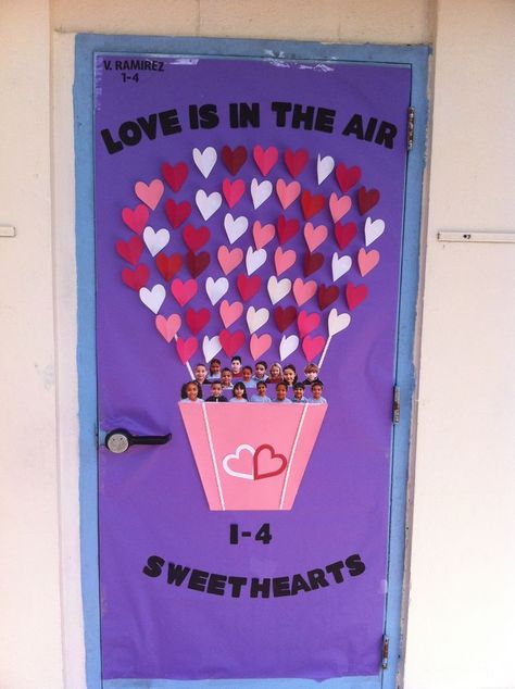 Valentines Classroom Decorations, Valentines Classroom Door, Valentine Bulletin Boards, School Kitchen, Valentines Day Bulletin Board, Valentine Door Decorations, School Door Decorations, School Doors, Preschool Valentines