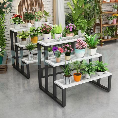 Flower pot stand outdoor