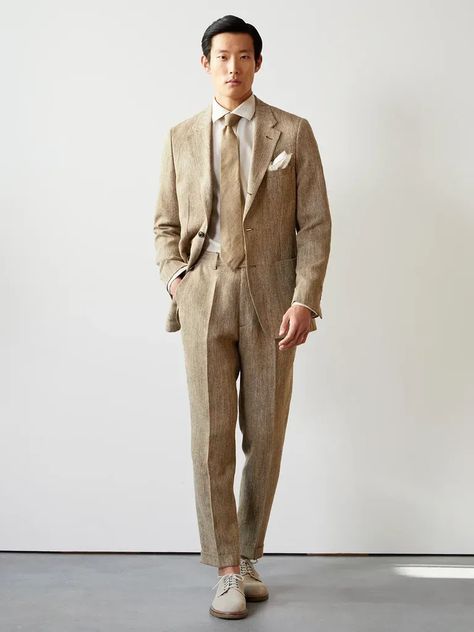 Light brown mens linen suit for wedding Minimalism Moodboard, Mens Italian Fashion, Linen Wedding Suit, Linen Suit Men, Mens Linen Suit, Civil Dress, Linen Suits For Men, Suit For Men Wedding, Summer Suits Men