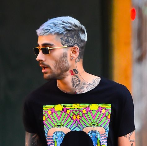 Grey Hair Color Men, Alt Hairstyles, Mens Blue Hair, Boys Blue Hair, Short Blue Hair, Zayn Malik Hairstyle, Mens Haircuts Short Hair, Celebrity Hair Colors, Mens Hair Colour