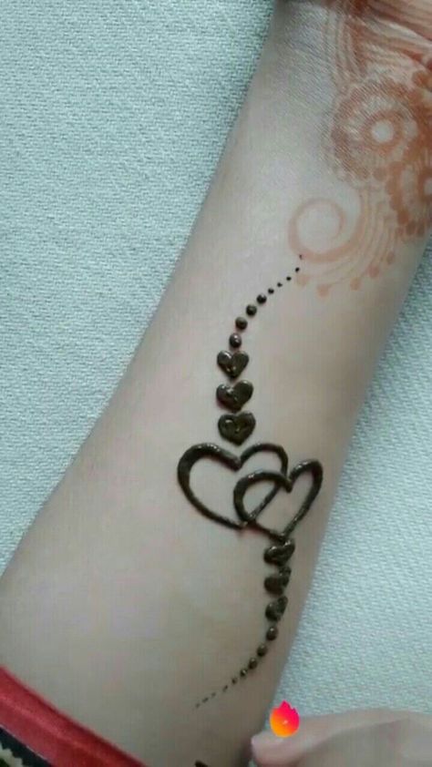 Heart Henna, A Tattoo, Henna Tattoo, Tattoo On, Henna Designs, Henna, Tattoo Designs, Writing, Tattoos