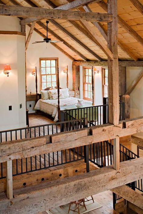 43 Fabulous barn conversions inspiring you to go off-grid Converted Barn Homes, Barn Conversion Interiors, Barn Bedrooms, Barn Loft, Rustic Loft, Barn Living, Best Barns, Converted Barn, Barn Interior