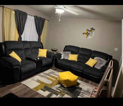 Love this but instead of yellow..make it red Black And Yellow Home Decor, Yellow And Black Living Room Decor, Black And Yellow Living Room Ideas, Grey And Yellow Living Room, Living Room And Dining Room Decor, Fantasy Room, Grey Walls Living Room, Room Arrangement, Black Living Room Decor