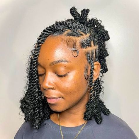 Invisible Locs Hairstyle, Invisible Locs Hairstyles, Hair Braiding Styles, Invisible Locs, Tips For Hair, African Hair Braiding, Braiding Styles, Marley Hair, African Hair Braiding Styles