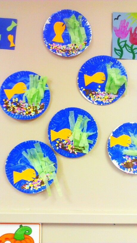 Paper plate craft, under the sea, ocean week, fish week etc Under The Sea Craft Ideas, Under The Sea Preschool Crafts, Under The Sea Eyfs Activities, Under The Sea Art For Kids, Under The Sea Crafts For Preschoolers, Craft Under The Sea, Under The Sea Preschool Activities, Under The Sea Eyfs, Ocean Theme Preschool