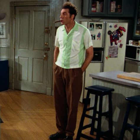 Kramer Outfits Seinfeld, George Seinfeld Outfits, Kramer Seinfeld Outfits, Jerry Seinfeld Outfits, Seinfeld Fashion, Seinfeld Outfits, Seinfeld Aesthetic, Kramer Seinfeld, Masc Style