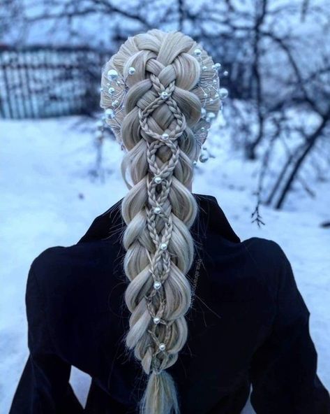 Fantasy Braided Hair, Fantasy Hair Styles, Fizzy Hair, Medieval Hairstyles, Hairstyle Youtube, Goth Hair, Cute Box Braids Hairstyles, Beauty Tips For Hair, Fantasy Hair