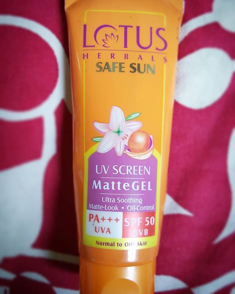 Lotus Sunscreen, Friends Always, Skincare Review, Oil Control Products, Uv Rays, Diy Beauty, Oily Skin, Hello Everyone, Sunscreen