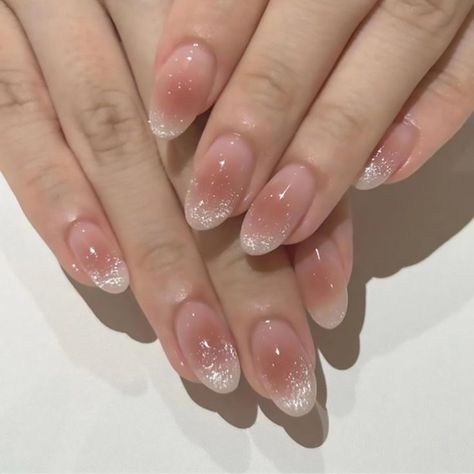 #NailArt #NailDesign #NailGoals #NailInspo #NailTrends #Manicure #GelNails #AcrylicNails #NailPolish #NailAddict #NailFashion #NailStyle #NailStagram #NailOfTheDay #NailLove #NailObsessed #NailArtDesign #NailArtists #NailTutorial #NailGame Nail Design For Small Nails, Asian Blush Nails, Cute Nails Jelly, Simple Cute Manicure, Short Oval Glitter Nails, Nail Art Designs Small Nails, Almond Shaped Jelly Nails, Oval Nails With Design, Cateye Nailart Korean