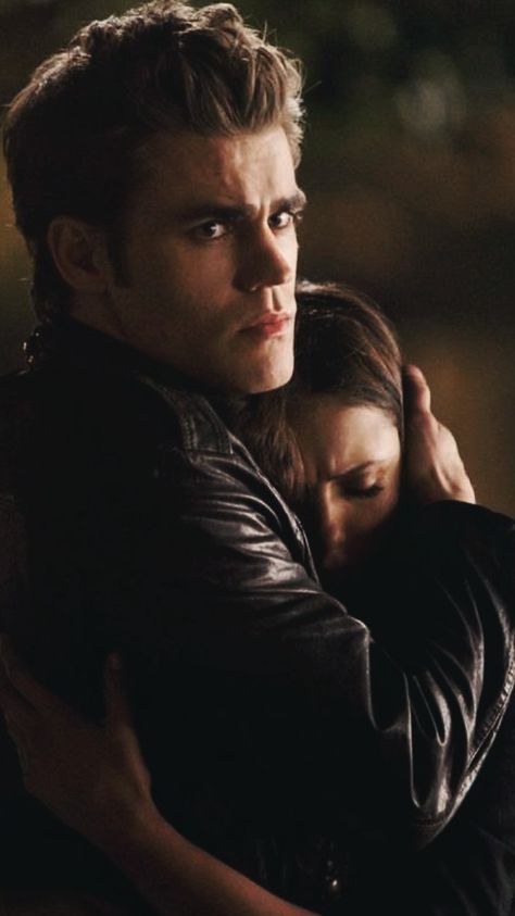 Stelena Tvd, The Vampire Diaries Characters, Vampire Diaries Poster, Tv Show Couples, Vampier Diaries, Vampire Diaries Movie, Vampire Diaries Stefan, Vampire Diaries Guys, Vampire Diaries Seasons