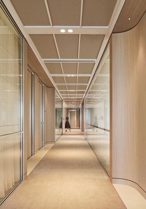 Corrs Chambers Westgarth by Bates Smart | Australian Interior Design Awards Study Nooks, Granite Floor Tiles, Workplace Interior, The Corrs, Commercial Office Design, Office Ceiling, Australian Interior, Corridor Design, Base Building