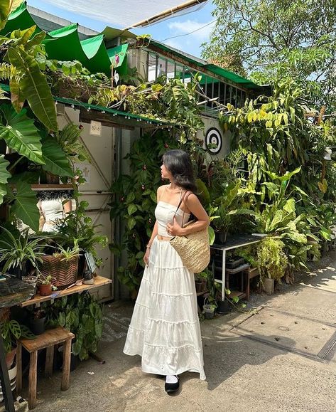 Vietnam Outfit, Simple Beach Outfit, White Maxi Skirt Outfit, Chic Beach Outfit, Samba Outfit, Simple Casual Outfits, Cute Casual Dresses, White Maxi Skirts, Cottagecore Fashion