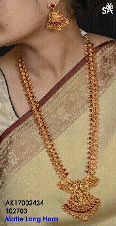 Gold Necklace Designs 50 Gms, 50gms Gold Necklace Designs, Gold Jewelry Long Chain, Long Chain Necklace Gold Indian Antiques, Long Gold Chains For Women Indian, Gold Long Chain Designs For Bride, Long Neklesh Gold Jewelry, Bridal Long Chain Designs Gold, Mango Design Long Necklace Gold