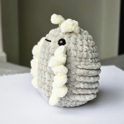 My little roly poly friend! I had aso much fun designing this pack with @pawgysplace Roly Poly is no sew, beginner and super cute and chonky! #crochet #nosew #rolypoly #amigurumi #crochetpattern #crochetinspiration #crochetidea Crochet Rolly Polly, Crochet Learning, Rolly Polly, Craft Crochet, Roly Poly, Crochet Things, Crochet Diy, No Sew, Fabric Art