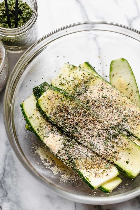 Seasoning for zucchini for the grill. Seasoning For Zucchini, Grilling Zucchini, Summer Dinner Recipes Grill, Grilled Zucchini Recipes, Breakfast Paleo, Keto Vegetables, Dinner Paleo, Vegetarian Grilling, Armoire Bar