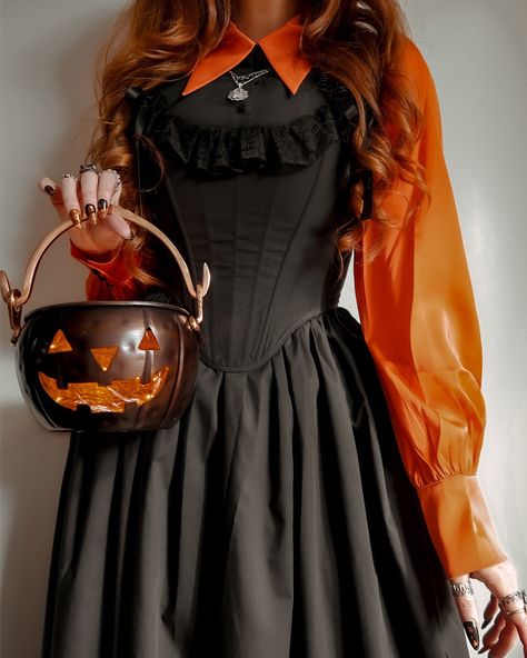 If you need me I’ll be haunting the Halloween aisles in this @livelyghosts outfit allllll Spooky Season 🎃 . The spooky ‘fit we all need for all the ghostly decor shopping and Halloween haul days. I’ll get the iced coffees, turn on my spooky playlist and pick you up in 5!!! 🧡 . #spookyseason #halloweenspirit #autumncore #autumnstyle #darkcottagecore #corsetstyle #darkfeminine #foreverghostoutfit #folkfashion #fallseason #witchystyle #autumnoutfit #spookystyle #halloweenoutfit #ａｅｓｔｈｅｔｉｃ Vintage Halloween Clothes, Spooky Playlist, Halloween Aesthetic Outfits, Haunted House Outfit, Witchy Aesthetic Outfit, Halloween Stores, Halloween Ghost Costume, Black Dress Halloween Costume, Light Academia Outfit