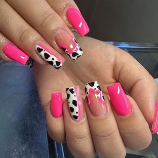 Hot Pink Nails With Cow Print, Hot Pink Cow Print Nails, Pink Western Nails, Pink Cow Print Nails, Disco Nails, Cow Print Nails, Pink Cow Print, Western Nails, Hot Pink Nails