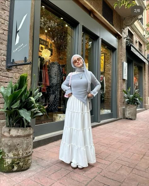 Dresses Casual For Hijab, Cute Hijabi Outfits Dresses, Modest Fits Casual, Hijabi Overalls Outfit, Modest Fashion Summer Casual, Y2k Fashion Modest, Hijabi Cool Outfits, Hijabi Skirt Fits, Summer Fit Modest