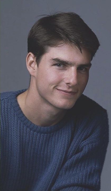 Tom Cruise Hot Wallpaper, Guy Types, Tom Cruise 80s, Young Tom Cruise, Tom Cruise Hair, Tom Cruise Haircut, Attractive Male Actors, Tom Cruise Hot, Classic Mens Hairstyles