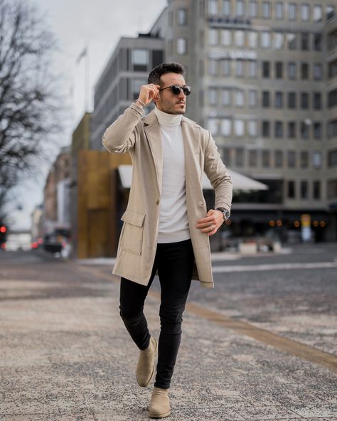 Mens Beige Trench Coat Outfit, Top Coat Outfits Men, Beige Coat Outfit Men, Men Cold Weather Outfits, Trenchcoat Outfit Men, Mens Pea Coat Outfits, Mens Outfits Party, Winter Coat Ideas, Black Men Winter Fashion