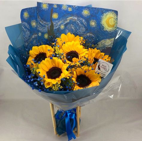 Starry Night Bouquet Of Flowers, Starry Night Flower Bouquet, Van Gogh Flower Bouquet, Starry Night Bouquet, Van Gogh Bouquet, Paper Flower Bouquet Aesthetic, Sunflower Facts, Illustration Sunflower, Tattoos Sunflower