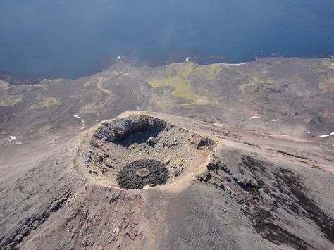 Cleveland Volcano. Credit U.S. Geological Survey vis Wikimedia Commons Lava Dome, Lava Flow, Volcano, Mount Rainier, Natural World, Geology, Geography, Home Page, Mount Everest