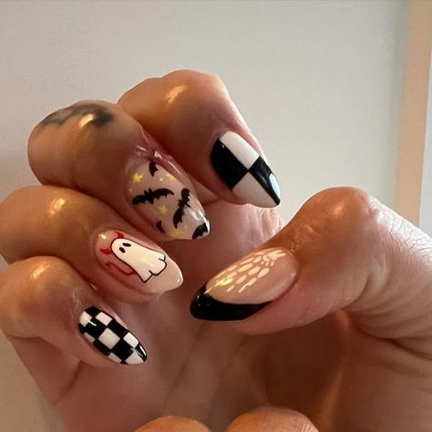 Kamry Rausch | UTAHHAIR&NAILS on Instagram: "ghosts & skellys 🖤👻🤍💀 #halloweennails #nailsnailsnailideas #skeletonnails #ghostnails" How To Make A Ghost On Nails, Western Ghost Nails, Checkered Halloween Nails, Cowboy Ghost Nails, Birthday Halloween Nails, Nails With Ghost Design, Fun Halloween Nail Designs, Nails For Nashville, Ghost Acrylic Nails