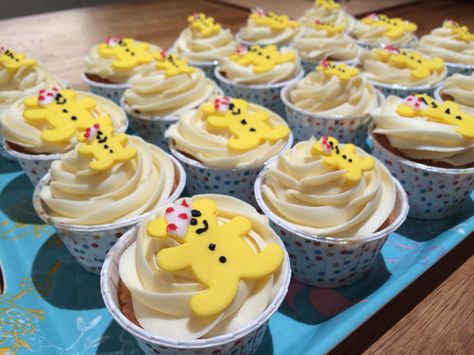 Pudsey Bear Children in Need cupcakes Aero Cake, Children In Need Cupcakes, Children In Need Activities, Children In Need Cakes, Bear Baking, School Bake Sale, First Birthday Cake Ideas, Pudsey Bear, Cake Party Ideas