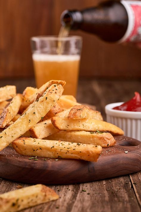 French Fries on Behance French Fries Photography Food Styling, Fries Photography Food Styling, French Fries Photography, Simple Food Photography, Food Photography Dessert, Home Burger, Cafe Menu Design, Food Photoshoot, Buffet Restaurant