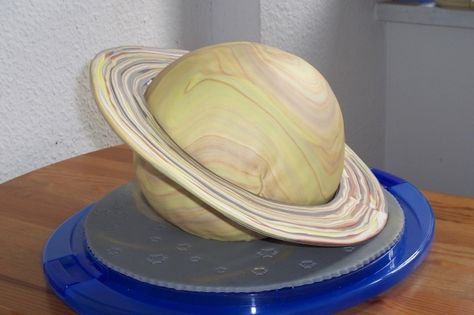 Carson would LOVE THIS!!! -Saturn Saturn Cake, Fantasy Party, Fun Cakes, 6 Cake, 3d Cakes, About Space, Space Fantasy, Dog Birthday Party, Weird Science